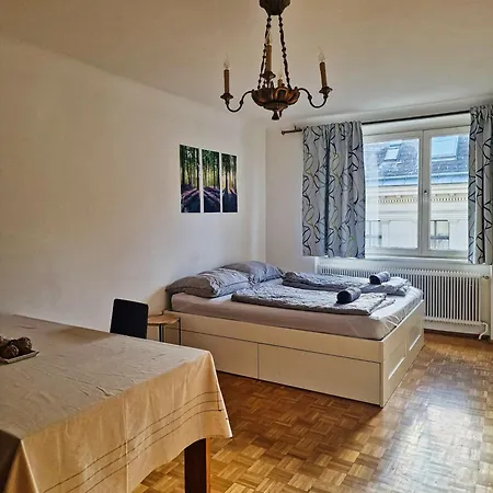 Center Vienna Проживание в семье *